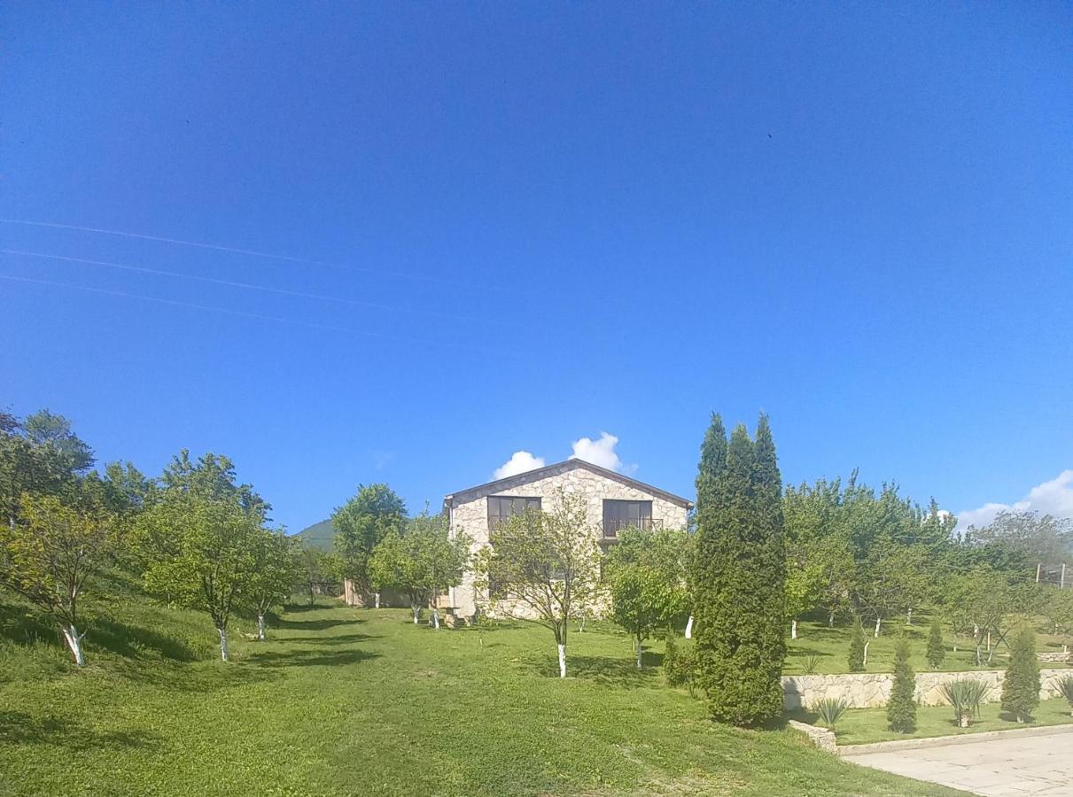 Guest House Ijevan'S Garden Екстериор снимка