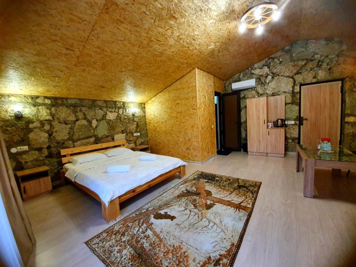 Guest House Ijevan'S Garden Екстериор снимка