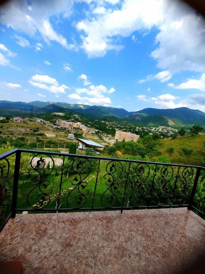 Guest House Ijevan'S Garden Екстериор снимка