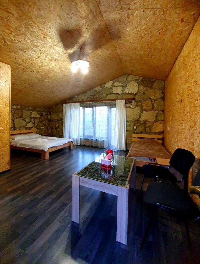 Guest House Ijevan'S Garden Екстериор снимка