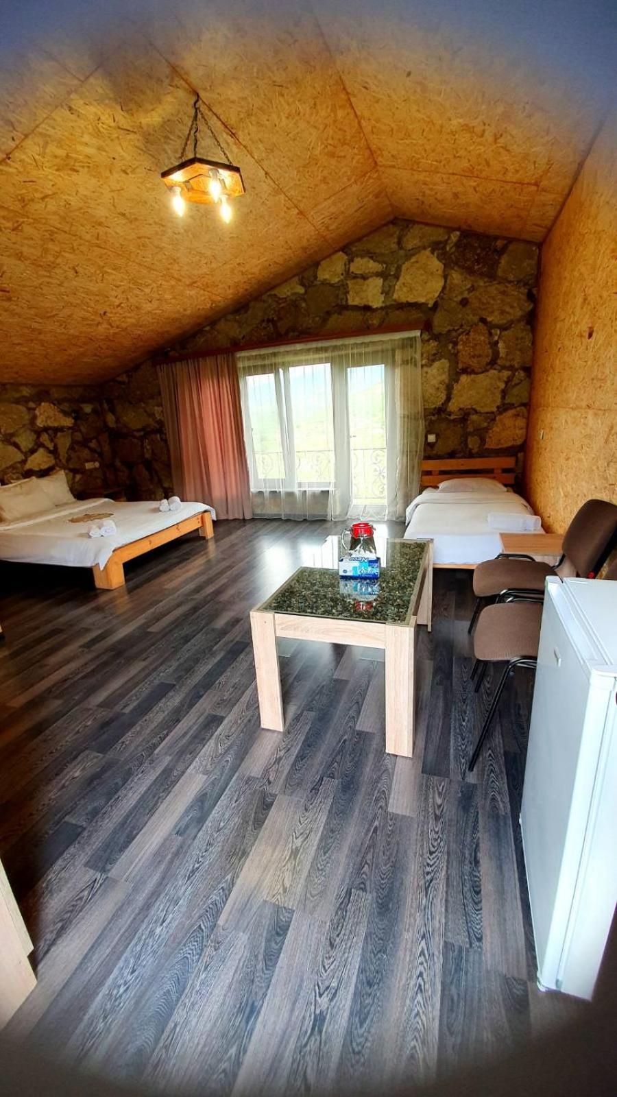 Guest House Ijevan'S Garden Екстериор снимка