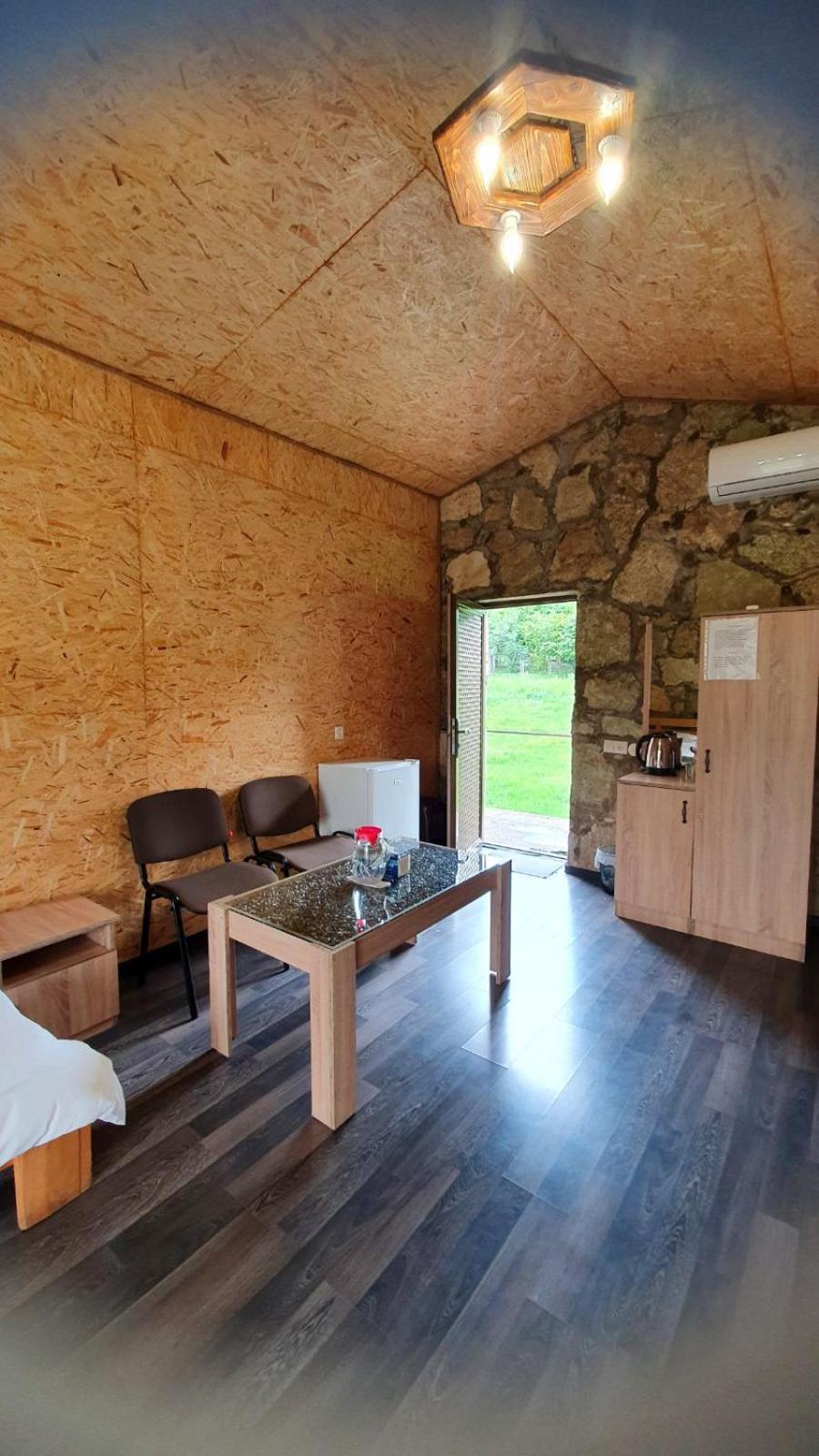 Guest House Ijevan'S Garden Екстериор снимка
