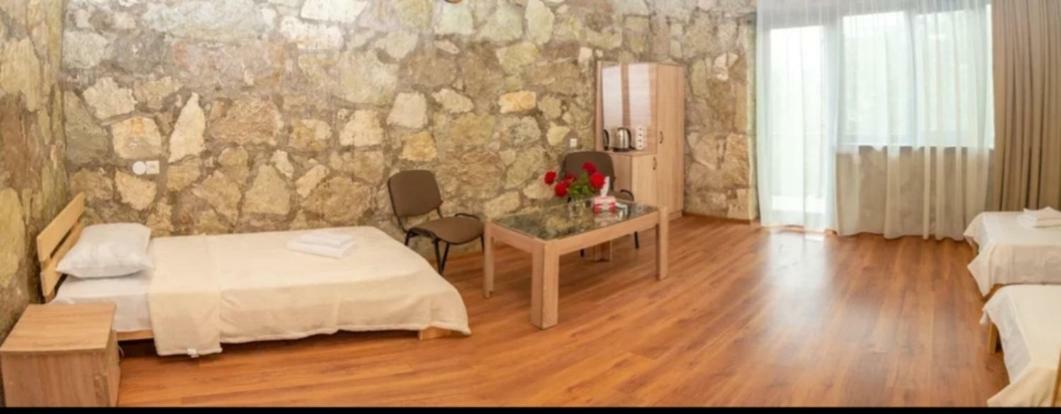 Guest House Ijevan'S Garden Екстериор снимка